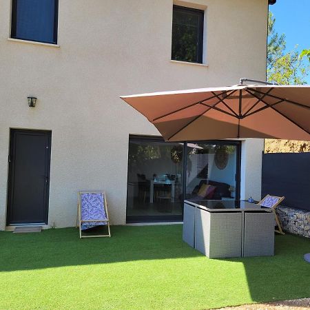 Appartement Tout Equipe En Rez-De-Jardin Entre Gard Et Ardeche Saint-Julien-de-Peyrolas エクステリア 写真