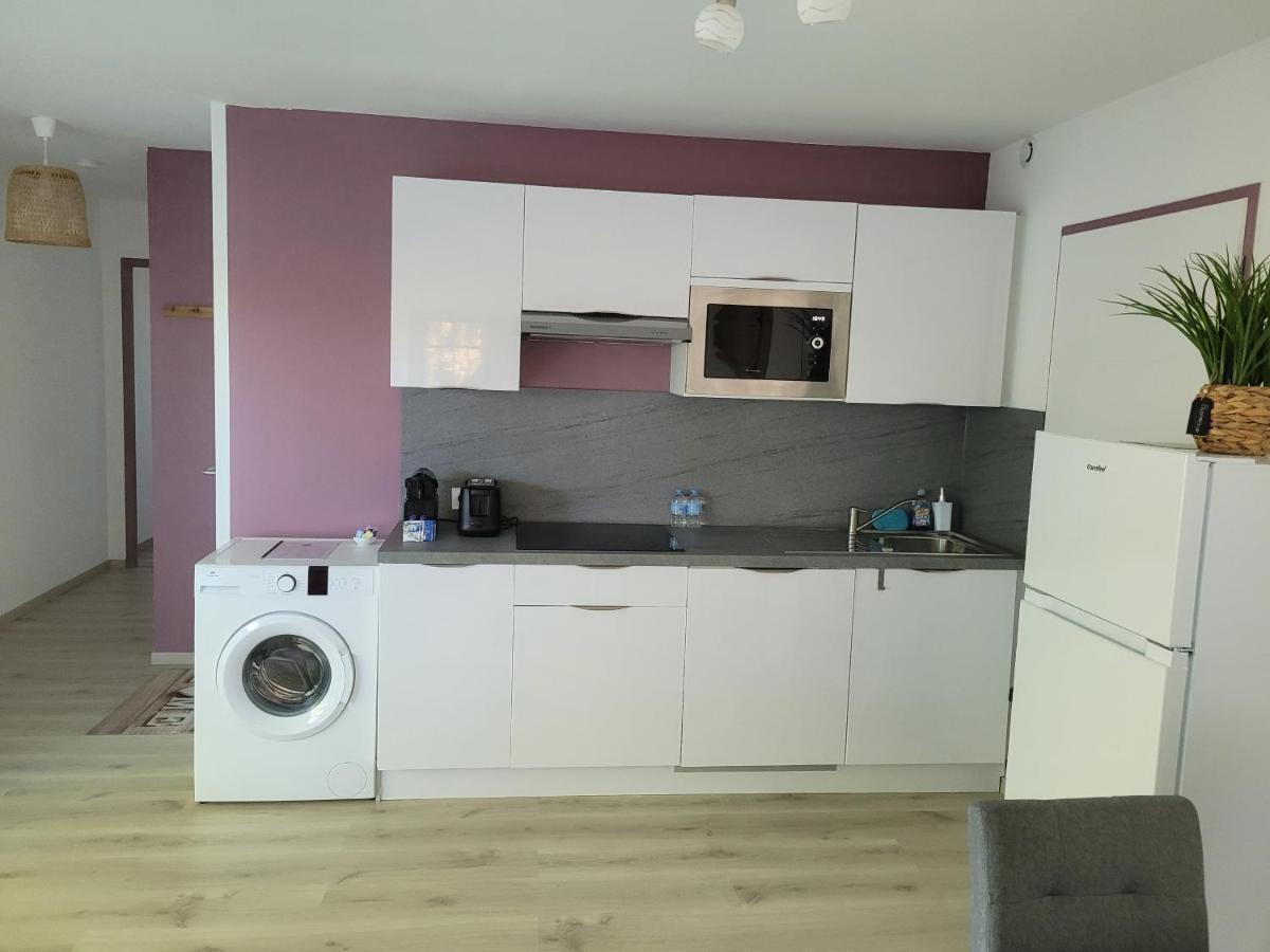 Appartement Tout Equipe En Rez-De-Jardin Entre Gard Et Ardeche Saint-Julien-de-Peyrolas エクステリア 写真