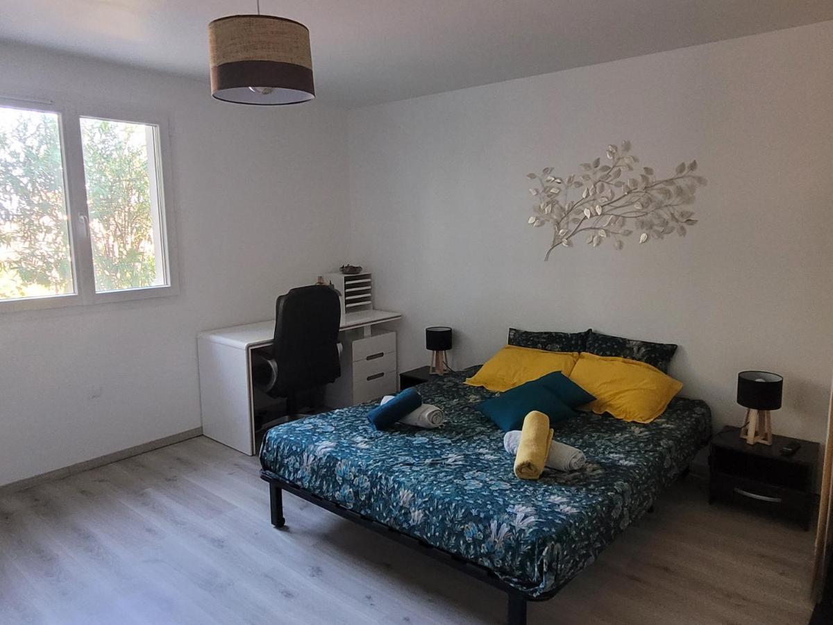 Appartement Tout Equipe En Rez-De-Jardin Entre Gard Et Ardeche Saint-Julien-de-Peyrolas エクステリア 写真