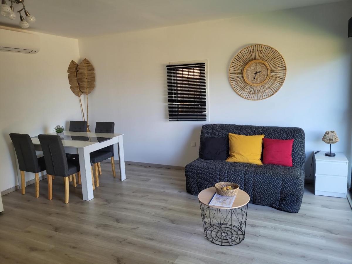 Appartement Tout Equipe En Rez-De-Jardin Entre Gard Et Ardeche Saint-Julien-de-Peyrolas エクステリア 写真